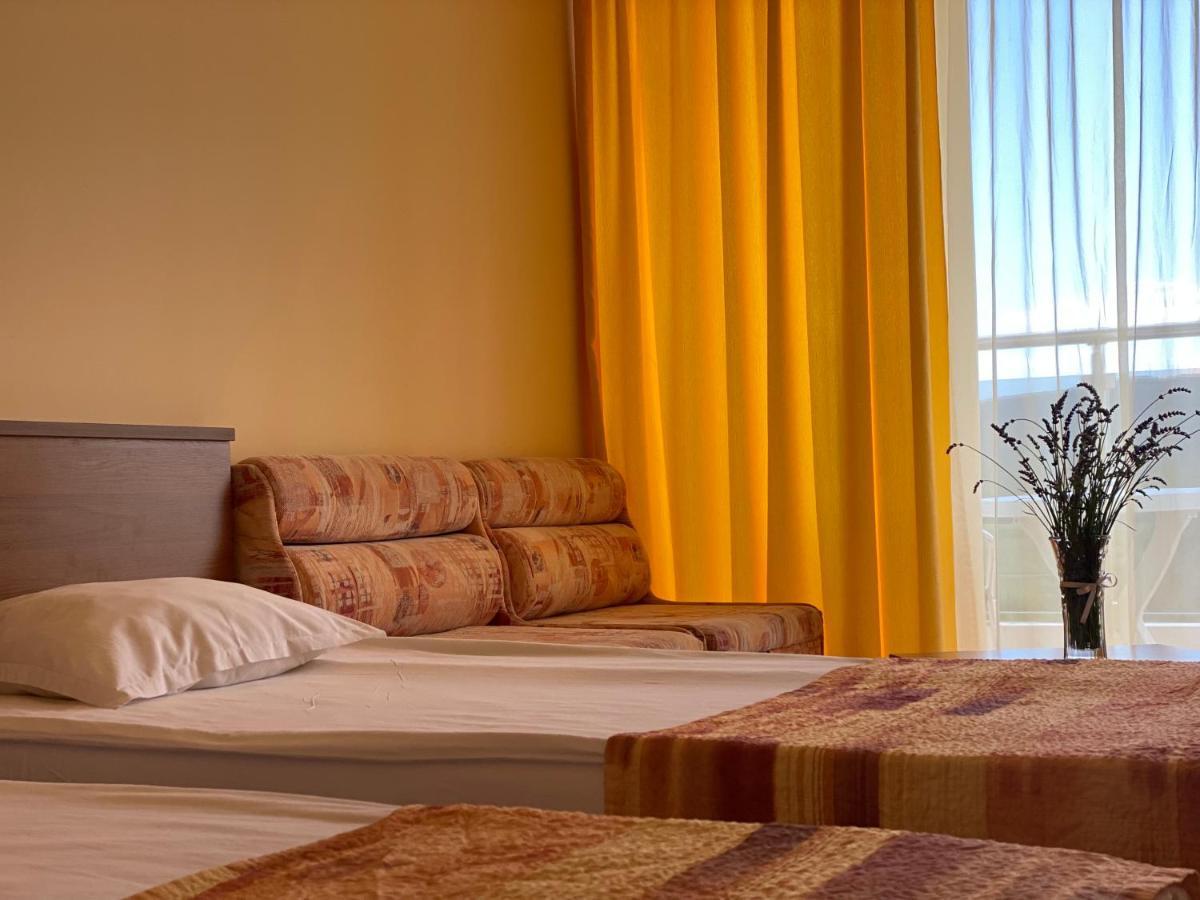 פרימורסקו Hotel Plamena Palace מראה חיצוני תמונה