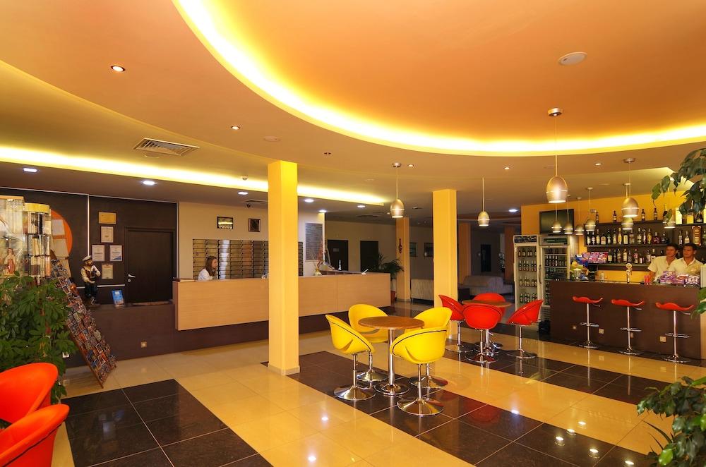 פרימורסקו Hotel Plamena Palace מראה חיצוני תמונה