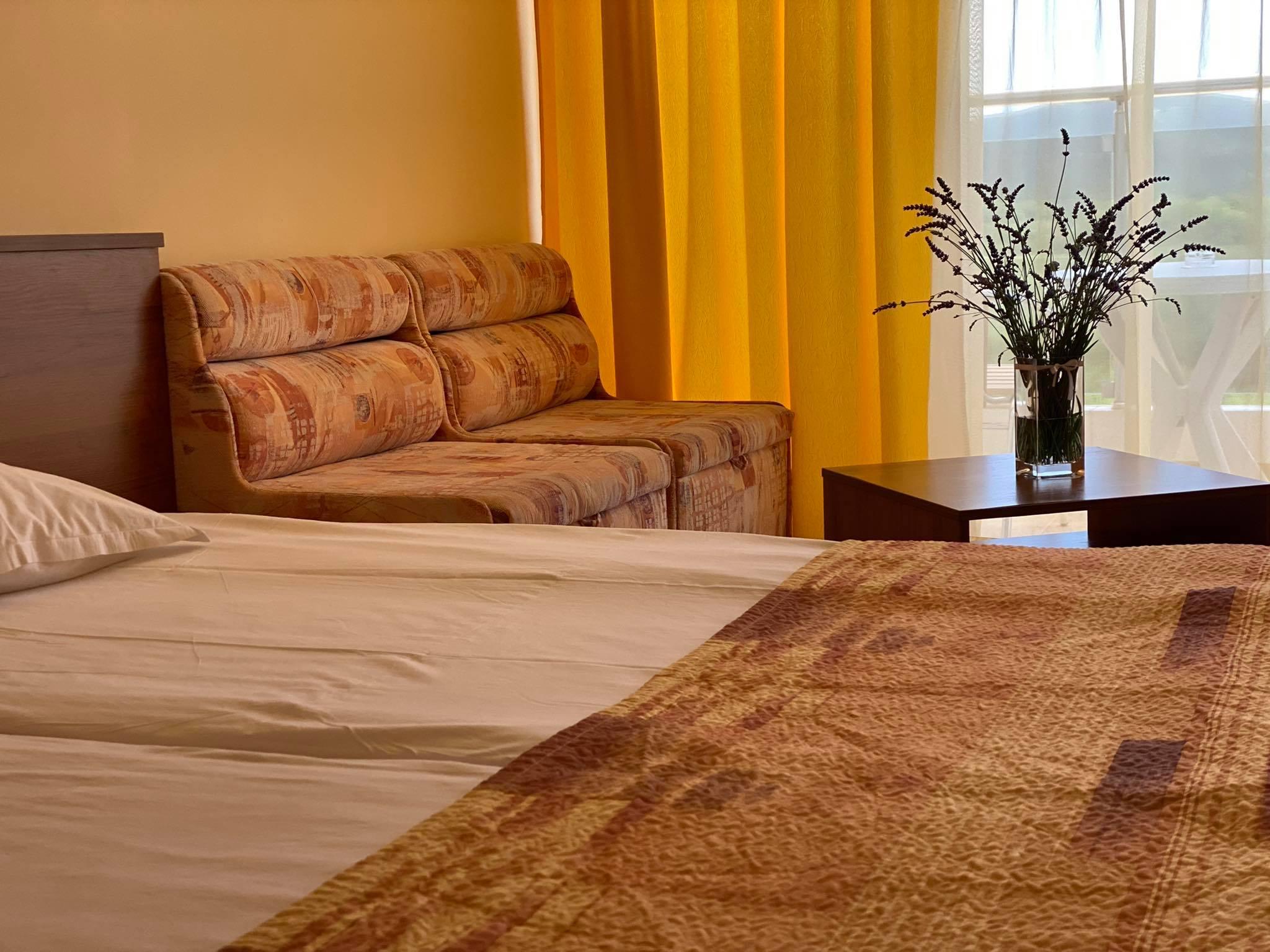 פרימורסקו Hotel Plamena Palace מראה חיצוני תמונה