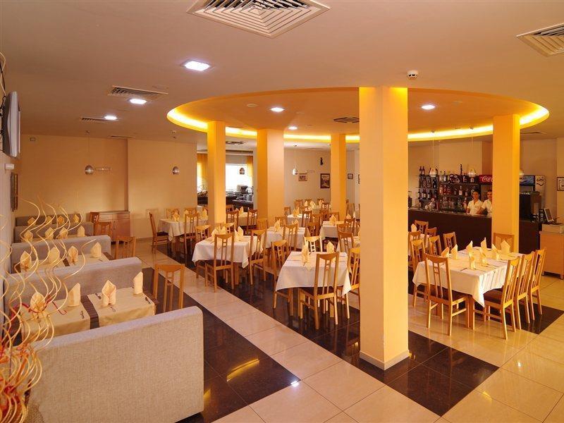 פרימורסקו Hotel Plamena Palace מראה חיצוני תמונה