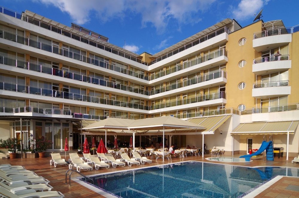 פרימורסקו Hotel Plamena Palace מראה חיצוני תמונה